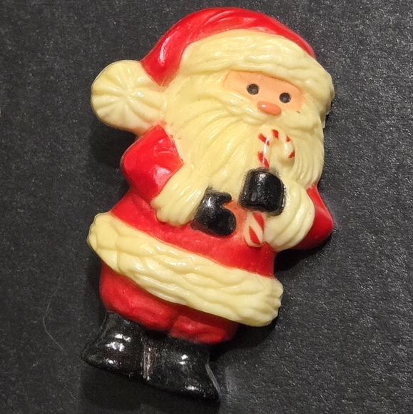 VINTAGE 1977 Hallmark Christmas Santa Claus Pin Brooch Resin Plastic EUC - Picture 2 of 4